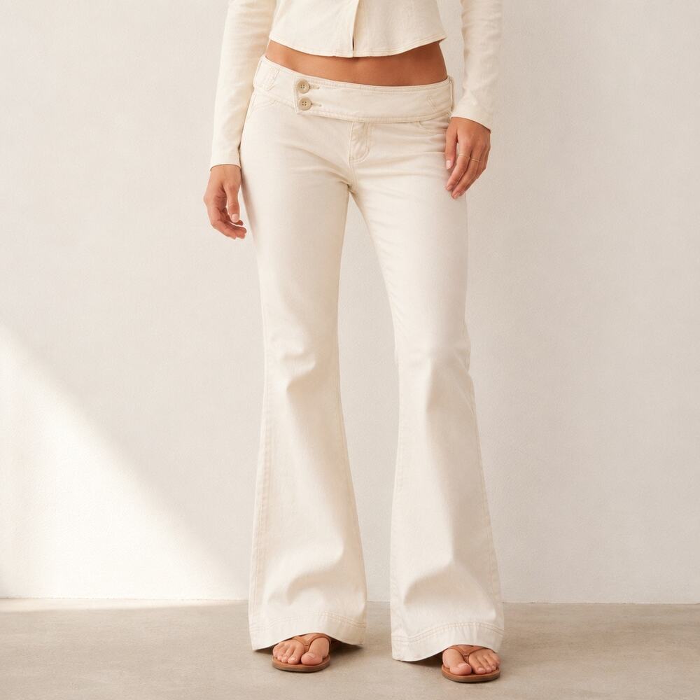 Y2K Abercrombie & Fitch Low Rise Hip Hugger Flare Pants Cream Cotton Size 8 - Picture 2 of 10